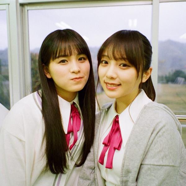 左 メンヘラ妹 うつ向いたまま大人になった妹 唇へのボケ ボケて Bokete