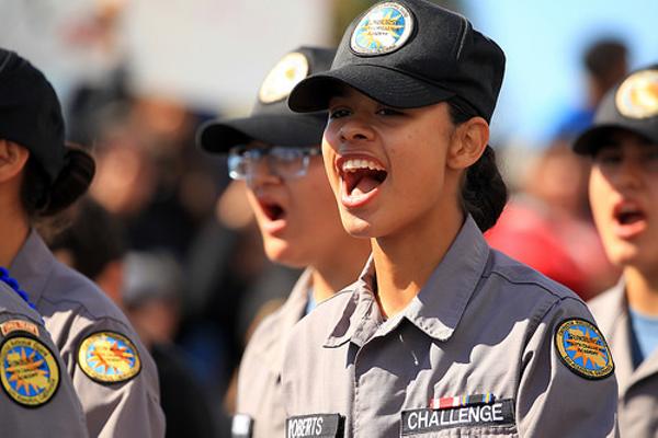 とにかく明るい安村が本当にパンツをはいてなかった 警察官へのボケ 60799690 ボケて bokete