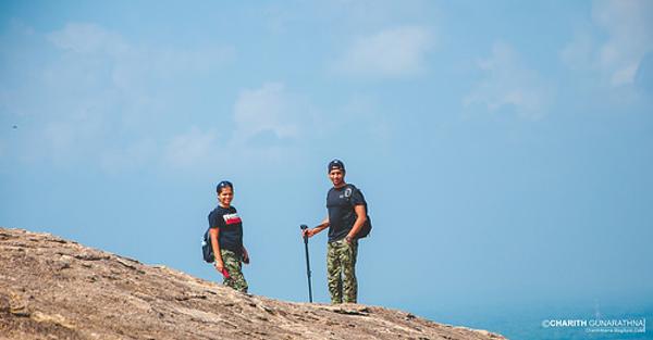 遅いっすね あの地雷除去ロボット この先は密集地帯なのに まぁ そうカリカリすんな おーい先に行っちゃうぞ ハハハ 山岳地形へのボケ ボケて Bokete