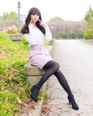 職場の35歳のおばさんがこのポーズで一人称が名前にちゃん付けなんだけどどうしたらいいと思う タイツへのボケ ボケて Bokete