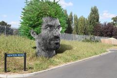 Appleが敬意を表して石像を作ると言うがなんか違う気がするのは俺だけか 16年09月18日の風景のボケ ボケて Bokete