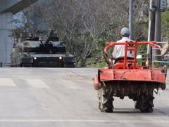 見せてもらおうか 連邦軍のモビルスーツの性能とやらを 戦闘車両へのボケ 7411 ボケて Bokete