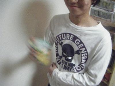 じゃがりこを振る 14年04月16日夜ごろにneedleさんが投稿したお題 ボケて Bokete