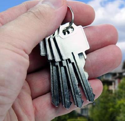 なんだか事件に巻き込まれそうだな キーチェーンへのボケ[18211593] ボケて（bokete）