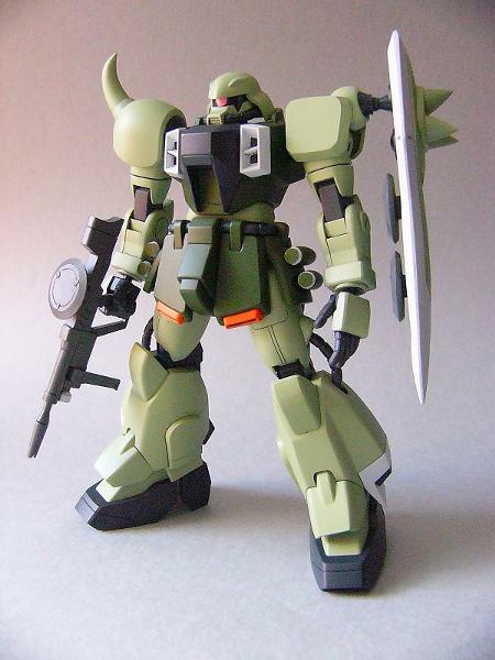 ガンダム ドム 画像 ザクとは違う HGグフ｜ラル 乱場さんの