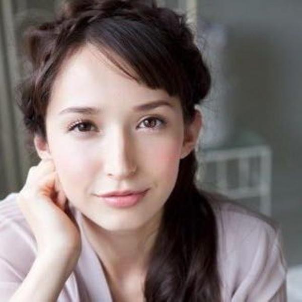 「篠原、ずいぶん雰囲気変わったな」『そうかな〜？』「あぁ、信一だった頃とは大違いじゃないか」 2017年11月16日の人物のボケ