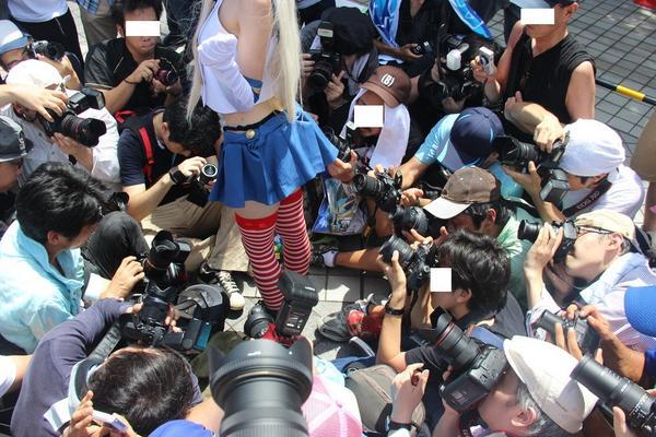 コミケ ノーパン 