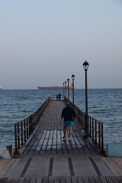 船に忘れ物取り行ってくるわ！！ 桟橋へのボケ[80556378] ボケて（bokete）