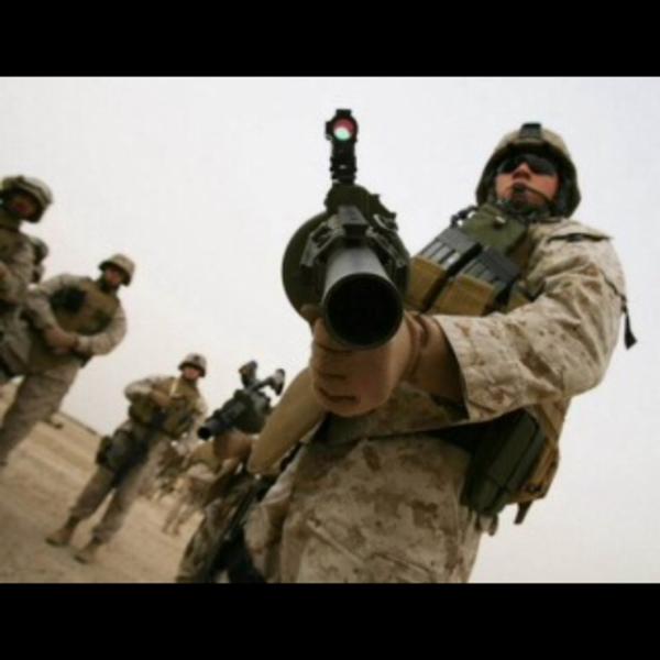 「ブラジルの人聞こえ……「聞こえねぇよ」 軍隊へのボケ[53143240] ボケて（bokete）