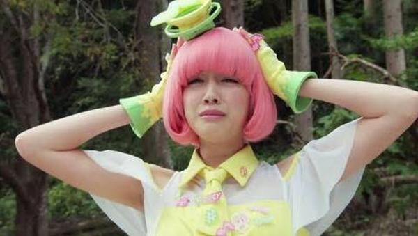 脇毛剃り忘れた | 写真で一言ボケて(bokete) - ボケて