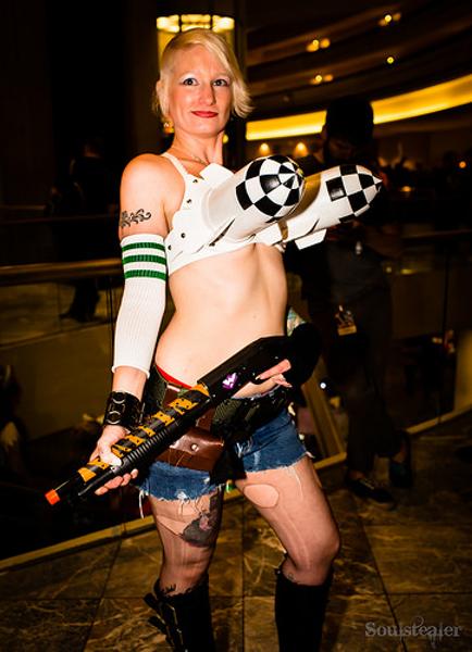 ほぼ毎日これで野球を観に行っては警備員相手に大乱闘を起こして珍プレー好プレーに登場し全米で笑い者になる母を尊敬しています コスプレへのボケ